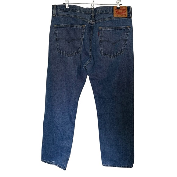 Levi’s 505 Regular Mid Rise Regular Fit Straight Leg Jean - Picture 5 of 9